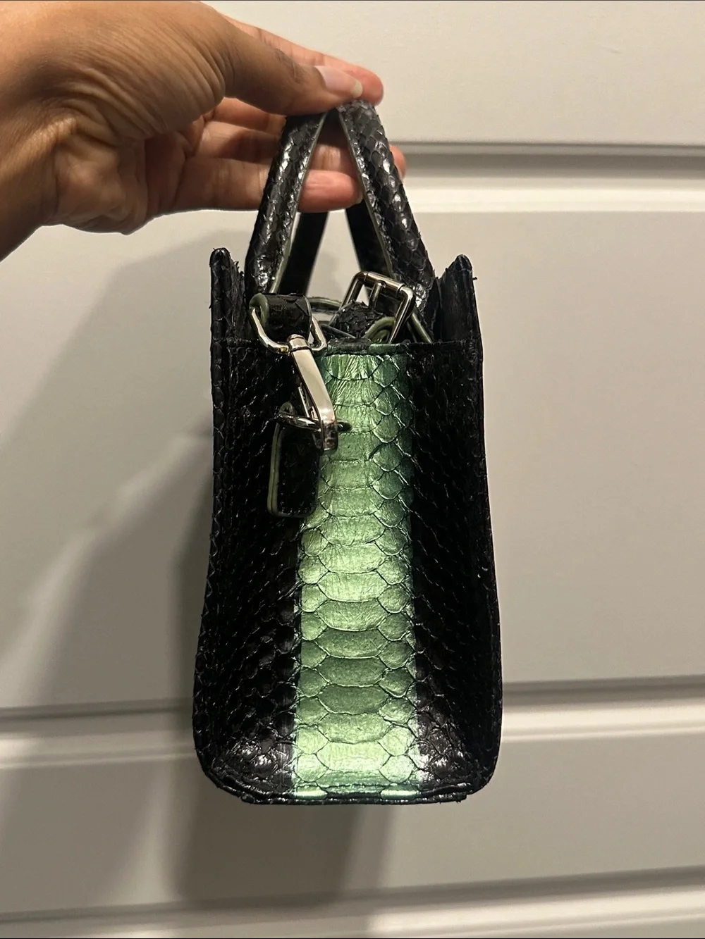 Brandon Blackwood ESR Tote Bag - Picture 5 of 11